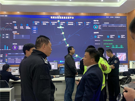 6a4acf6d6b6cbd143cc40676fa4bf935.jpg 03.jpg